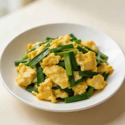 Jiu Cai Chao Ji Dan — Scrambled Eggs with Chinese Chives