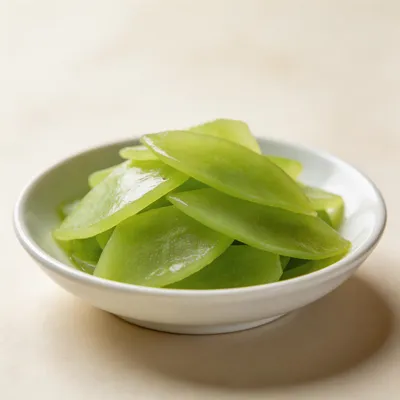 Qing Chao Wo Sun — Stir-Fried Lettuce Stem